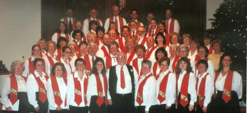 commchoir12-25-05.JPG - 26215 Bytes