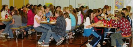 eating9-30-05.JPG - 21077 Bytes