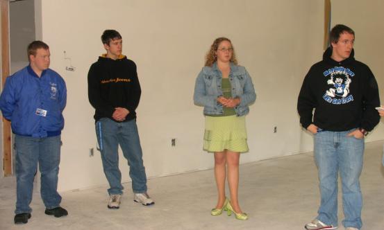 teencenter22-02-06.JPG - 21292 Bytes
